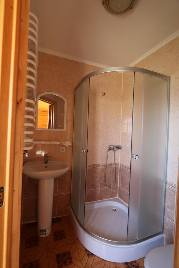 Pid Goroyu Hotel Chorna Tysa Екстериор снимка